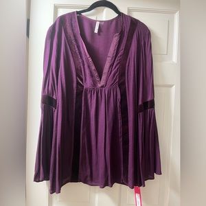 Size large , purplish blouse, nwt lightweight, pheasant, boho